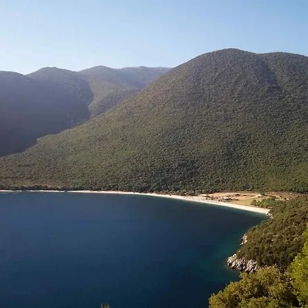 Kroussos Kefalonia * Argosztóli